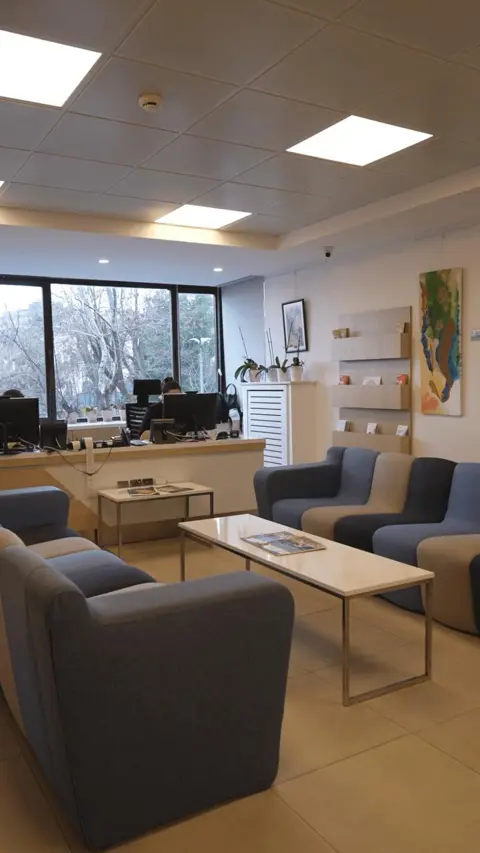 Dr. Yunus Kaplan Clinic – una de las mejores clínicas para Rinoplastia (Operación de nariz) en Turquía