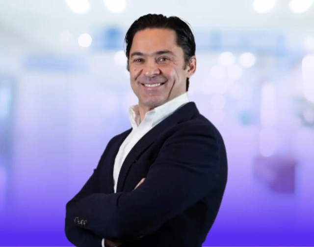 Dr. Alev Camcioglu Neuscorrectie (Neusoperatie) chirurg in Turkije