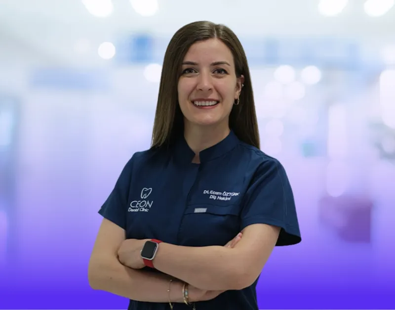 Dt. Ecem Ozturk Zahnmedizin Turkey