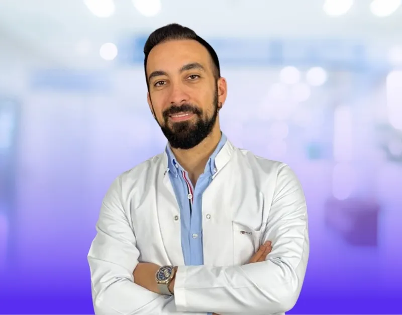 Dr. Cem Berkay  Sinaci Plastische, Rekonstruktive und Ästhetische Chirurgie Turkey